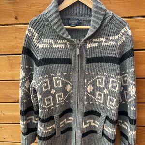 Pendleton Woolen Mills Gray Knit Sweater